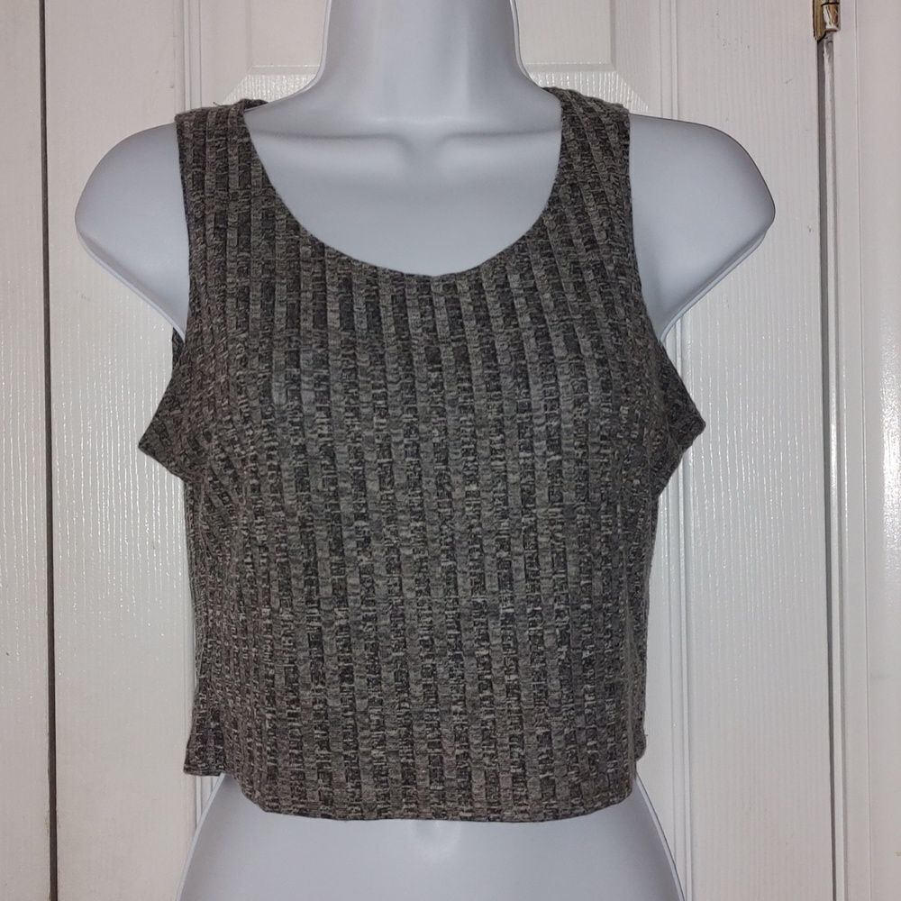One Sweet Love cropped gray ribbed tank Sz M